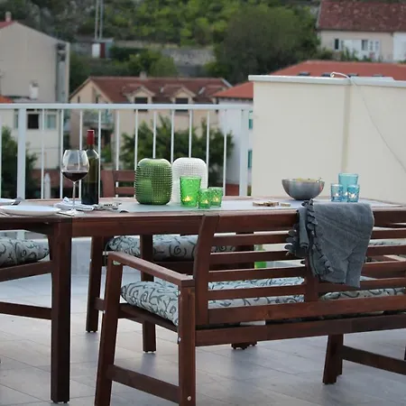 Ivan Zaton * Zaton (Sibenik-Knin)