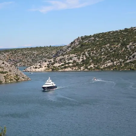 Ivan Zaton * Zaton (Sibenik-Knin)