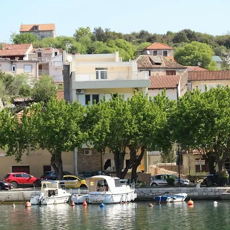 Ivan Апартаменты *